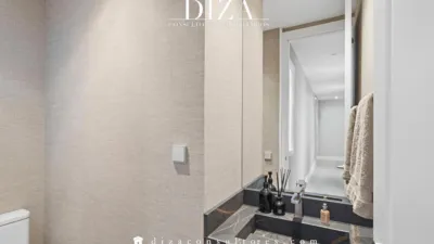 Apartment on Calle del Conde de Aranda photo 13
