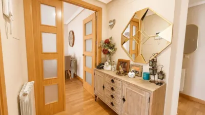 Apartment on Cueva de La Serrana Street photo 3
