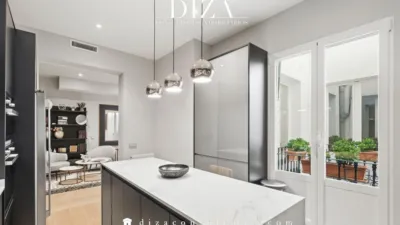 Apartment on Calle del Conde de Aranda photo 10
