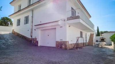 House on Carrer de la Vall d'Aran photo 32