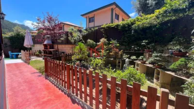 Townhouse in Barrio Otañes photo 4