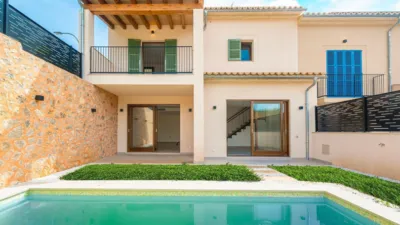 Chalet in Alaró photo 2