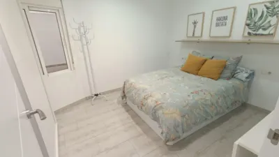 Apartment on Carrer Federico García Lorca photo 14