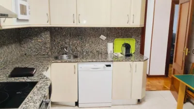 Flat on Calle Jose Hierro photo 2