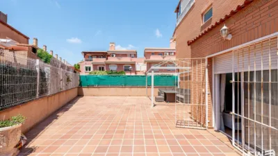 Terraced house on Clara Campoamor Street photo 3