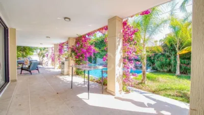 Chalet on Carrer Font Bugaya photo 17