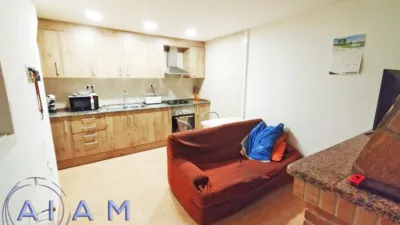 Terraced House in Other Areas photo 3