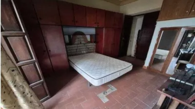 House in the Centre photo 13
