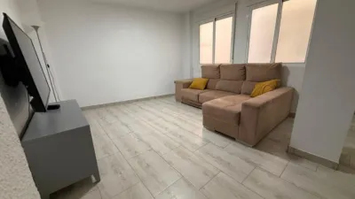 Apartment on Carrer Federico García Lorca photo 9