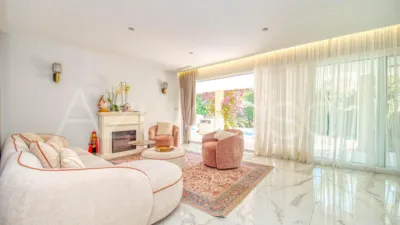 Chalet on Carrer Font Bugaya photo 26