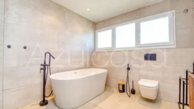 Chalet on Carrer Font Bugaya photo 55