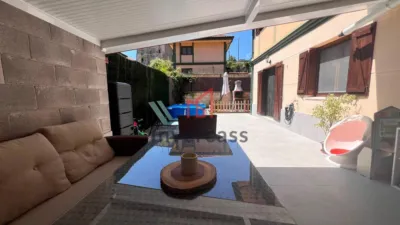 Townhouse in Barrio Otañes photo 9