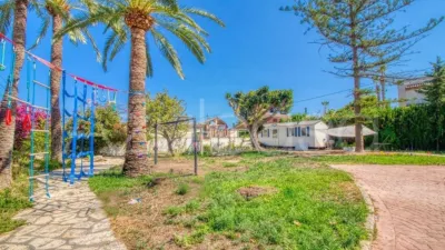 Chalet on Carrer Font Bugaya photo 10