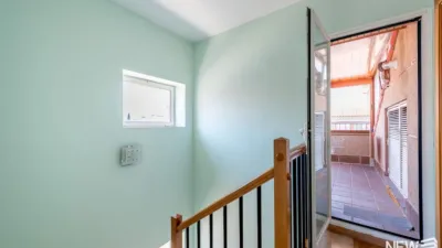 Terraced house on Clara Campoamor Street photo 31