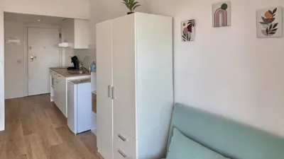Apartamento en calle del Poeta Vila y Blanco, 4 photo 16