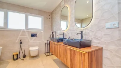 Chalet on Carrer Font Bugaya photo 54
