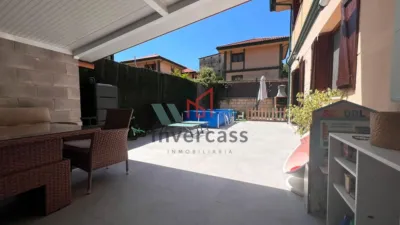 Townhouse in Barrio Otañes photo 6