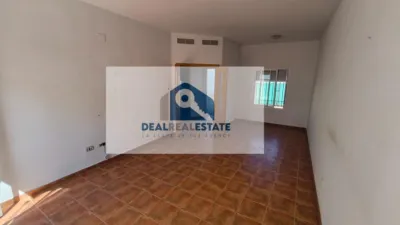 House on Calle Cristobal Toral photo 4