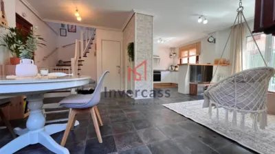 Townhouse in Barrio Otañes photo 16