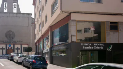 Local comercial en alquiler en Calle de la Torre, 88, cerca de Calle del Cabo Ponte Anido - Vista 2
