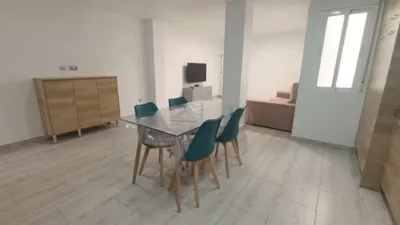 Apartment on Carrer Federico García Lorca photo 22