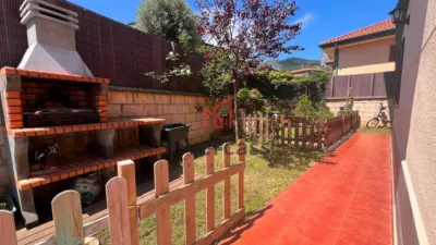 Townhouse in Barrio Otañes photo 3