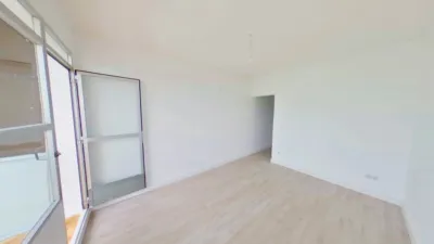 Flat in Parla photo 6