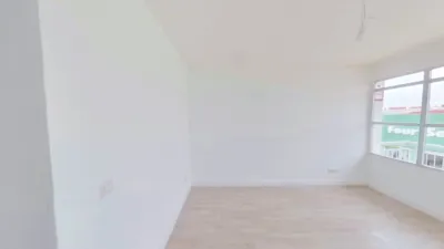 Flat in Parla photo 4