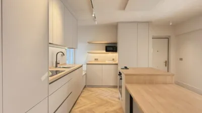 Apartment on Avenida del General Marvá photo 7