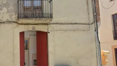 House in - Centre photo 2