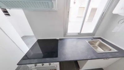 Flat in Parla photo 23