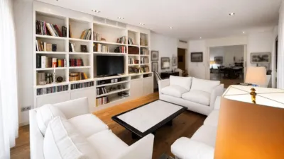 Apartment on Carrer de les Planes photo 3