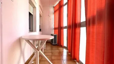 Apartment in University Area photo 4