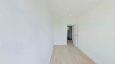 Flat in Parla photo 13