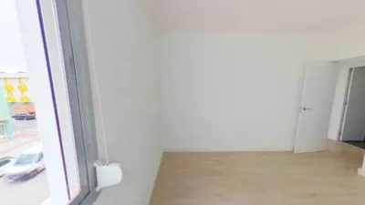 Flat in Parla photo 16