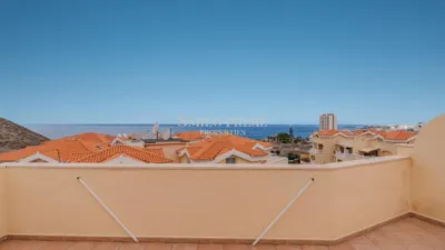 Duplex on Calle Caleta photo 11