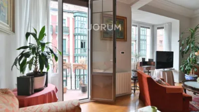 Apartment in Ensanche photo 9