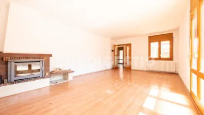 House in Tona photo 4