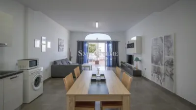 Duplex on Paises Bajos Street photo 4