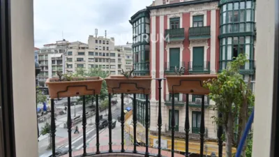 Apartment in Ensanche photo 10