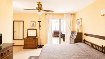Penthouse on Carrer de Brussel·les photo 21