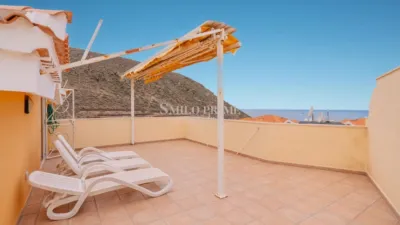 Duplex on Calle Caleta photo 21