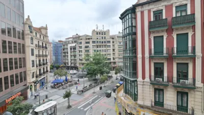 Apartment in Ensanche photo 2