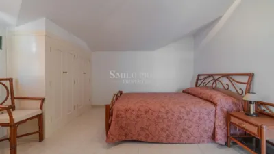 Duplex on Calle Caleta photo 39