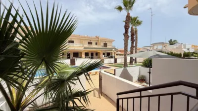Townhouse on Avenida de Gijon photo 6