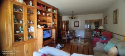 Apartment on Calle de Julián Besteiro photo 5