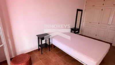 Duplex on Duraznillo Street photo 13