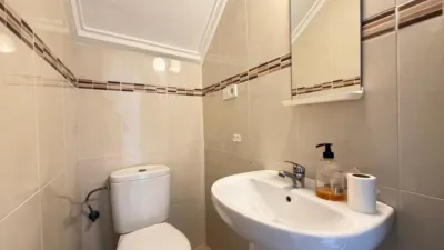Townhouse on Avenida de Gijon photo 18