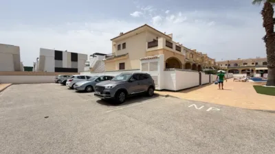 Townhouse on Avenida de Gijon photo 65