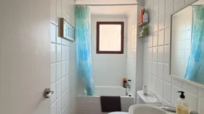Apartment on Calle Vicente Chávarri photo 19
